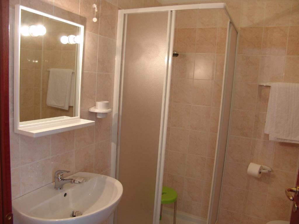 Hotel Villa Adriatica Portocannone Szoba fotó
