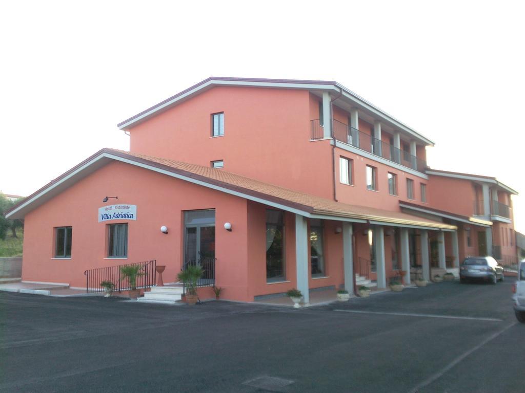 Hotel Villa Adriatica Portocannone Kültér fotó